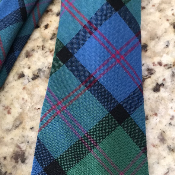 Vintage 100% Wool Ingles Buchan Made in Scotland Plaid Tartan MacThomas Tie - Picture 2 of 6